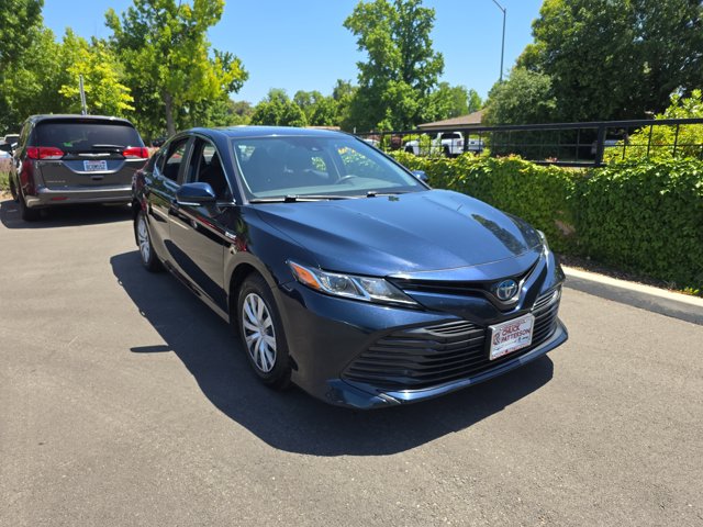 2020 Toyota Camry Hybrid LE