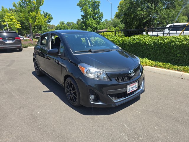 2012 Toyota Yaris SE