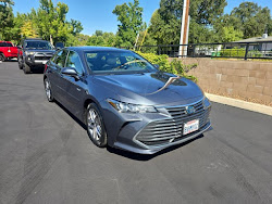 2020 Toyota Avalon Hybrid XLE