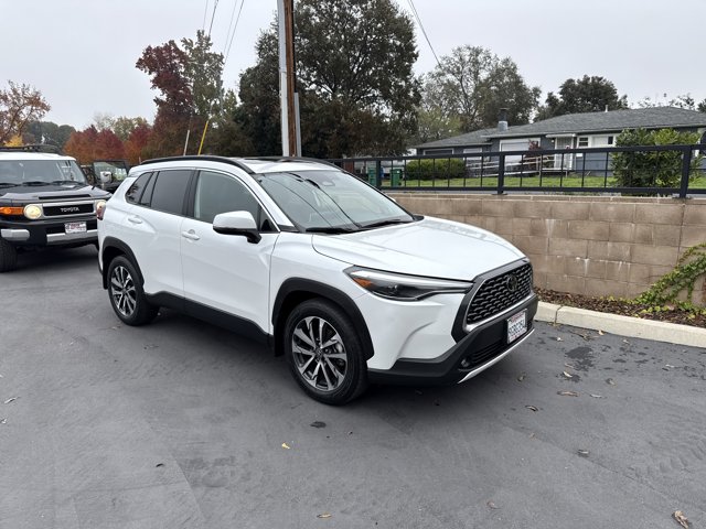 2023 Toyota Corolla Cross XLE